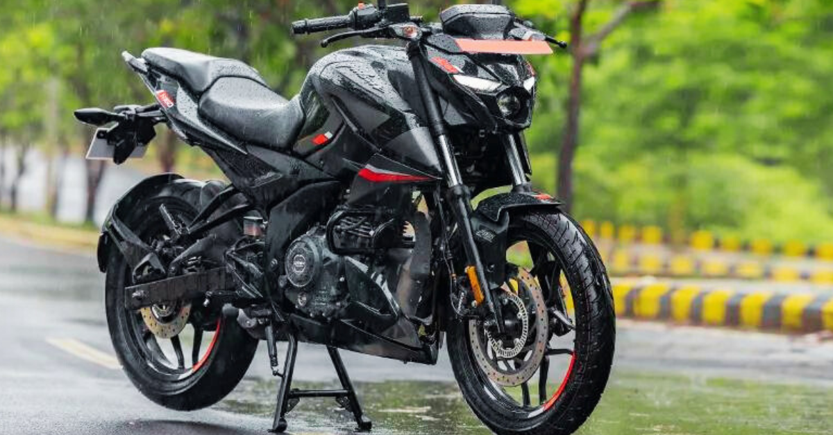 Bajaj Pulsar N160 Price